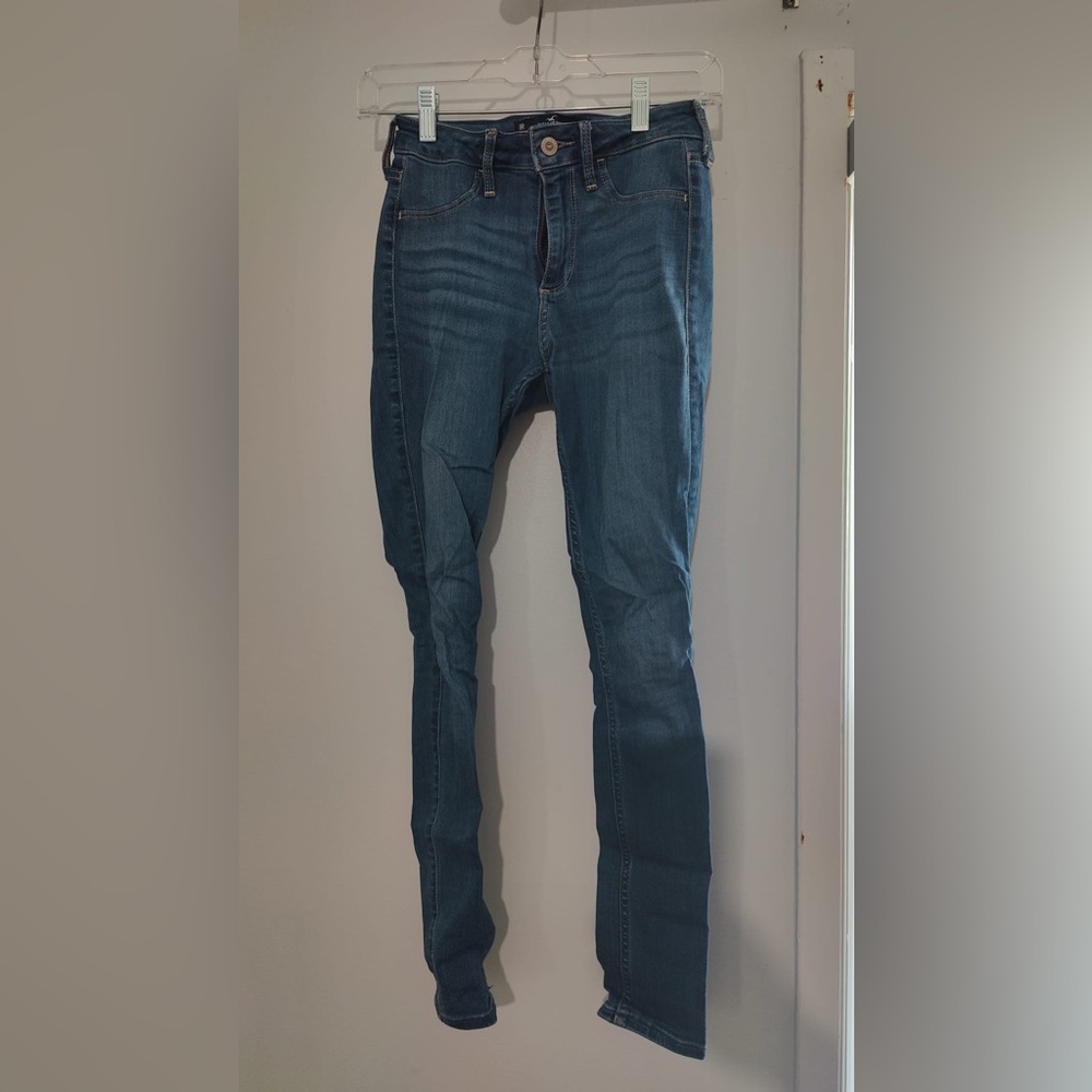 Hollister Blue Skinny Jeans Versatile Everyday Wear